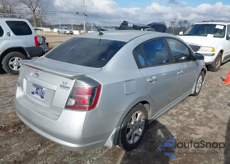 2010 Nissan Sentra 2.0 z USA, uszkodzony, nr VIN 3N1AB6AP5AL690302
